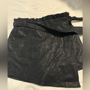 NWOT Black -faux leather- skort